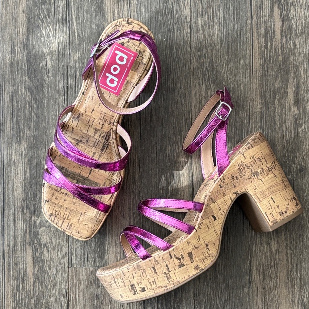 💜💓NEW! POP Y2K Platform Metallic Sandals Sz 8.5💓💜